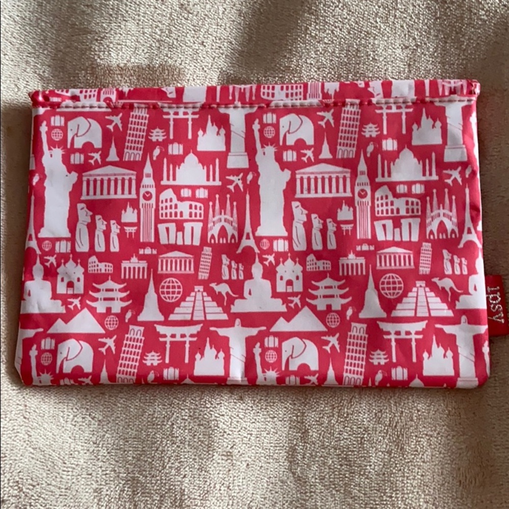 Makeup bag - Picture 2 of 3